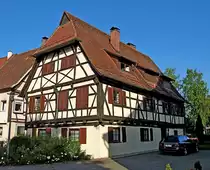 Mengen, das alte Mesnerhaus, das �lteste Schulhaus der Stadt, erbaut vor 1775, Aug.2012