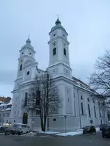 M�nchen, neubarocke St. Franziskus Kirche im Stadtteil Untergiesing, erbaut von 1925 bis 1926 von Richard Steidle (16.02.2013)