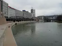 Das neu gestaltete Saarufer in Saarbr�cken am leider tristen 17. Februar 2013. 