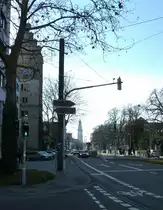 Freiburg, Blick von der Habsburgerstra�e zum M�nster, links der Keplerturm, Feb.2013