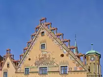 Detailaufnahme einer sog. Seccomalerei auf der S�dseite des Ulmer Rathauses, 16.03.2013.