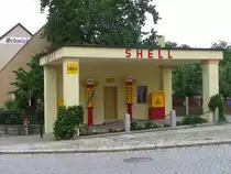 Impression aus Kamenz in Sachsen, Fr�hjahr 2012 (historische Shell-Tankstelle)
