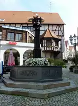 Pfullendorf, Brunnen auf der Hauptstra�e, Aug.2012