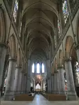 Linz, Langschiff des Neuen Doms Maria Empf�ngnis, erbaut von 1862 bis 1924 (07.04.2013)