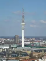 Hier sieht man den Hamburger Fernmeldeturm, welcher auch Tele-Michel genannt wird. Das Bild entstand auf dem Michaelis-Turm am 02.04.13.