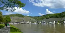 Deutschland, Rheinland-Pfalz, Landkreis Bernkastel-Wittlich, Bernkastel (Panorama Bild, 05.05.2013