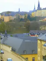 Luxemburg, Grund, im Hintergrund die Altstadt, von der Rue de Tr�ves aus gesehen am 21.04.2013