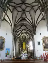 Pabneukirchen, St. Simon und Juda Kirche, Langhaus mit Netzrippengew�lbe (04.05.2013)