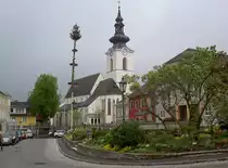Gallneukirchen, Marktplatz mit Stadtpfarrkirche (04.05.2013)