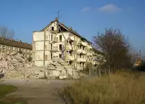 Dieser DDR-Wohnblock Am Gutsweg / Darrweg in Nordhausen fiel am 03.12.2006 dem Abri� zum Opfer