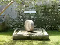 Diesen M�hlstein sah ich am 29.05.2013 in der Burg von Sirmine (Gardasee)