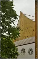 Dachkonstruktion und Fassadengestaltung der Berliner Philharmonie (Berlin-Tiergarten 29.06.2013 beim G+ 2 Annivesary Photowalk Berlin, Germany)
