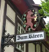 Seelbach im Schwarzwald, Gasthaus  Zum B�ren  in einem Fachwerkhaus von 1743, Juni 2013