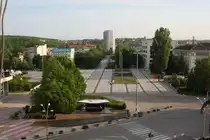 Blick aus dem Hotel Struma auf den gegen�ber liegenden Park am 5.5.2013.