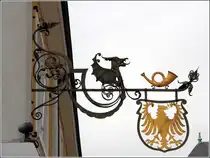 Schwetzingen. Wirtshausschild des Hotels Adler-Post in der Schlossstra�e. 15.06.2013