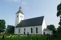 H�lsingtuna, Kirche, erbaut Mitte des 12. Jahrhundert, der Kirchturm wurde als Verteidigungsturm gebaut (08.07.2013)