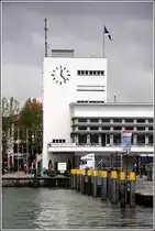 Friedrichshafen. Der Uhrturm des ehemaligen Hafenbahnhofs und heutigen Zeppelin Museums. 02.06.2013