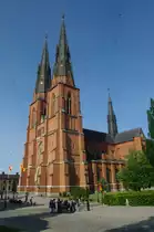 Uppsala, Dom, erbaut ab 1270, Chor und Querhaus von 1330, T�rme erbaut 1480 (08.07.2013)