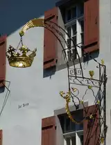 Kaiserstuhl in der Schweiz, ehemaliger Gasthof  Zur Krone , 1547 erstmals erw�hnt, Juli 2013