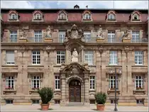 Speyer. Der Mittelteil des Stadthauses. Im Stadthaus ist die Stadtverwaltung untergebracht und der Oberb�rgermeister hat hier seinen Dienstsitz. 14.06.2013