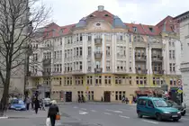 POZNAŃ, 29.04.2013, Wohn- und Gesch�ftshaus am Plac Wolności