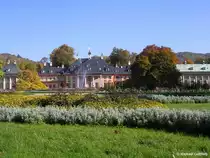 Spaziergang durch den Garten von Schloss Pillnitz in Dresden (Oktober 2008)