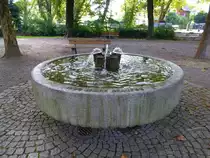 Staufen im Breisgau, der Brunnen wurde zum 1200-j�hrigem Bestehen der Stadt aufgestellt, Okt.2013