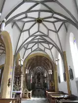 Bleiburg, Hochaltar der St. Petrus und Paulus Kirche, Sternrippengew�lbe (04.10.2013)