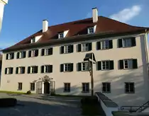 K�nigseggwald, der Konventbau von 1711 des ehemaligen Franziskanerklosters, heute Forstamt, Aug.2013