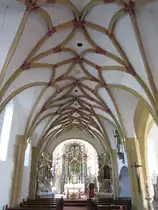 Globasnitz, Maria Himmelfahrt Kirche, Sternrippengew�lbe, Hochaltar von 1770 erbaut von Johann Georg Mersy (04.10.2013)