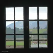 Blick aus der Alpe des Allg�uer Bergbauernmuseums auf die umliegenden Berge (Immenstadt-Diepolz, Landkreis Oberallg�u, Oktober 2013)