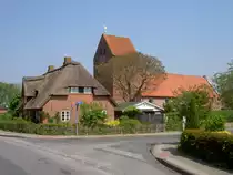 Romanisch-gotische Apostelkirche in Deezb�ll (11.05.2011)