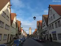 Die Galgengasse mit dem Galgentor im Nordosten der �u�eren Stadtmauer von Rothenburg ob der Tauber (Landkreis Ansbach, Bayern, Dezember 2013)