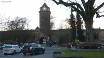�u�ere Stadtmauer mit Galgentor im Nordosten der Altstadt von Rothenburg ob der Tauber am fr�hen Abend (Landkreis Ansbach, Bayern, Dezember 2013)