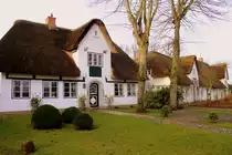 Nieblum auf F�hr: Friesenh�user in der Strandstra�e (26.12.2013)