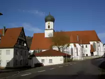 Hettingen, sp�tgotische St. Martin Kirche, erbaut bis 1499, Kirchenschiff 1959 nach Westen erweitert (06.01.2014)