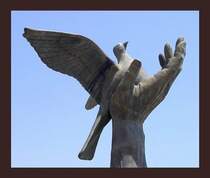 Detailfoto von einem Friedensdenkmal in Istanbul (T�rkei)