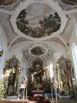 Unterigling, Alt�re und Deckengem�lde der St. Johannes Kirche, Skulpturen von Franz Xaver Mayr, Gem�lde von Johann Georg Lederer, Alt�re von Johann Georg Nieberle von 1752 (01.02.2014)