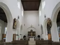 R�ttenbach, Mittelschiff mit Altar der St. Mauritius Kirche (09.02.2014)