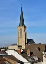 Zwischen den D�chern der Innenstadt Euskirchen, die Herz-Jesu-Kirche - 09.12.2013