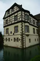 Neuenheerse, Wasserschloss Heerse, ehem. adliges Damenstift, heute Museum f�r Natur- und V�lkerkunde (10.05.2010)