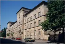 Osnabr�ck. Dieses Geb�ude in der S�sterstra�e wurde Ender der 1920er Jahre als Reichsdienstgeb�ude errichtet. Heute ist hier ein Finanzamt untergebracht. Scan eines Dias aus den 1970er Jahren. 