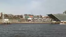 Hamburg am 15.2.2014: Fischereihafen von einem F�hrschiff auf der Elbe gesehen