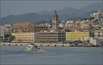 Messina.

Blick von der F�hre auf den Dom von Messina. Sommer 2013.