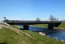 die Stra�enbr�cke (L110) �ber die Elz verbindet Denzlingen mit Sexau, M�rz 2014