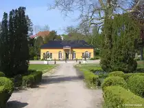 Orangerie im Park von Schloss Gl�cksburg (Kreis Schleswig-Flensburg, Schleswig-Holstein, Mai 2010)