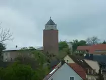 Wahrzeichen von Eilenburg: Blick �ber die D�cher der Altstadt zur Burg. Zu sehen ist ein Wohnturm, erbaut ca 1230 und saniert 2001, auch als Mauerturm oder kleiner Bergfried bezeichnet. (18.04.2014) 