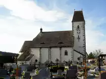 Gr�nbach, St. Nikolaus Kirche, erbaut ab 1511, Turm mit gotischem Keildach (18.04.2014)