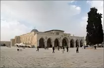 . Jerusalem -

El-Aqsa-Moschee. Eingangsseite auf dem Tempelberg. Dritt-wichtigstes  Heiligtum im Islam.

25.03.2014 (Matthias)