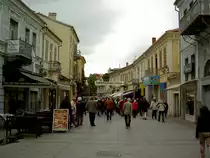 Bitola, Flanierstra�e Sirok Sokak mit historischen Geb�uden (05.05.2014)